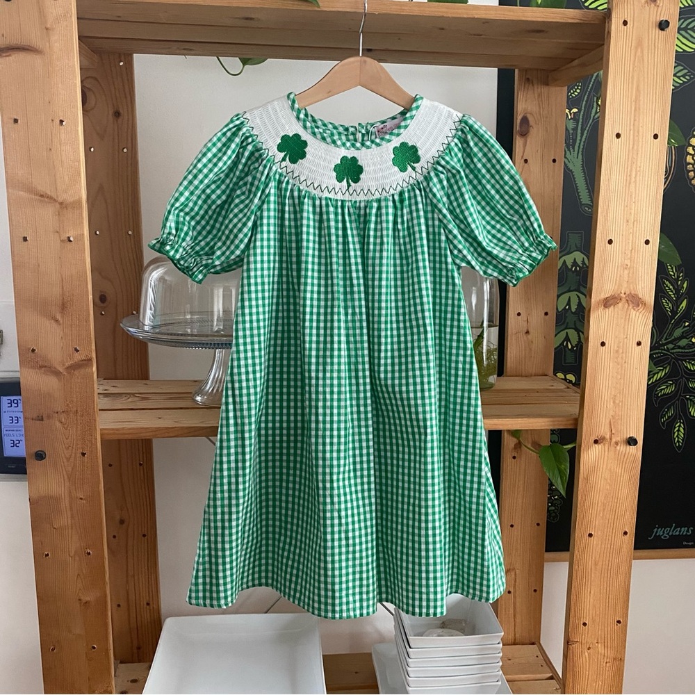 St. Patrick’s Day Shamrock Smocked Gingham Plaid Bishop Dress 4t 5t - Picture 2 of 14